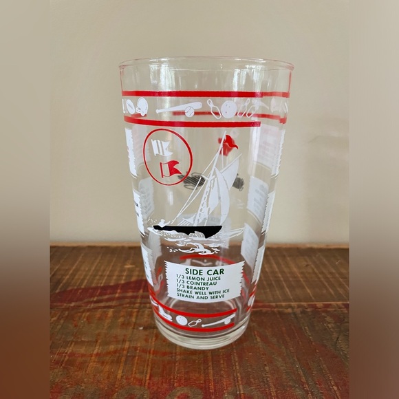 Vintage Hazel Atlas Sports Themed Mid-Century Modern Cocktail Shaker🍸 - Picture 2 of 9